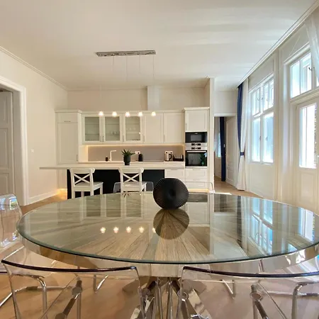 Five Stars Experience Bestern *