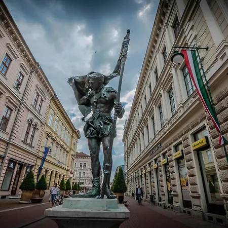 Five Stars Experience Bestern Appartamento Szeged